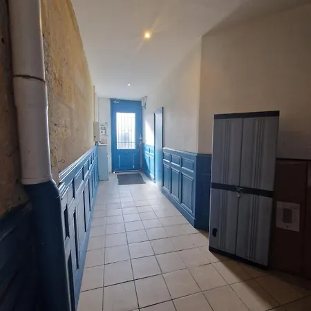 Cozy Train Station Within Walking Distance Apartamento *